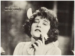 The White Flower (1923)