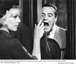 Podezřelá bytná (1962)