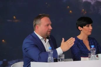 Blesk.cz Volby 2021: Debata lídrů (2021) [TV pořad]
