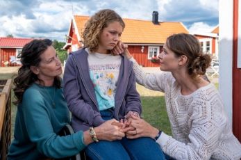 Inga Lindström: Láska s vůní sena (2021) [TV epizoda]