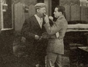 Reggie Mixes In (1916)