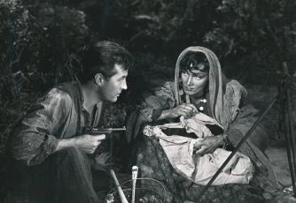 Zlaté náušnice (1947)