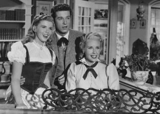 Sweethearts on Parade (1953)