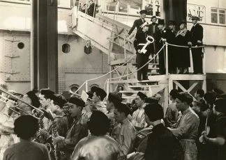 The Singing Marine (1937)