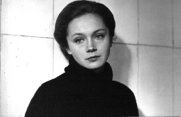 Zvláštní žena (1977)