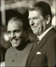 Mohammed Zia Ul Haq a Ronald Reagan