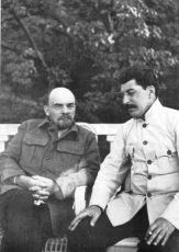 Vladimir Iľjič Lenin a Josif Stalin