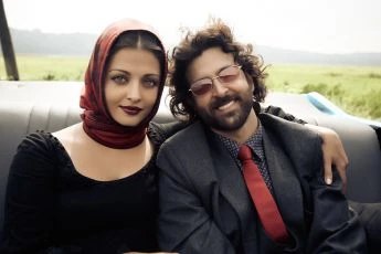 Guzaarish (2010)