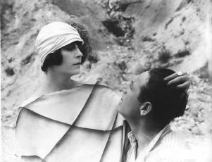 Její jediná láska (1922)