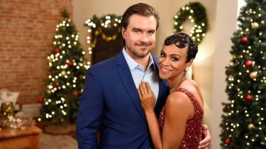 The Christmas Edition (2020) [TV film]