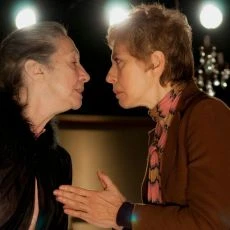 Tra cinque minuti in scena (2013)