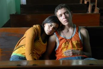 Sin Nombre (2008)