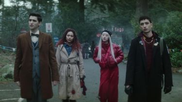 Mrtví mladí detektivové (2024) [TV seriál]