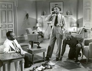 Treat 'em Rough (1942)
