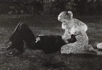 Don't Bet on Love (1933)