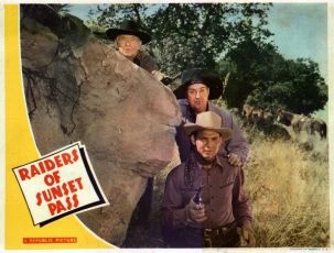 Raiders of Sunset Pass (1943)