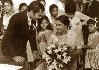 Gamperaliya (1963)