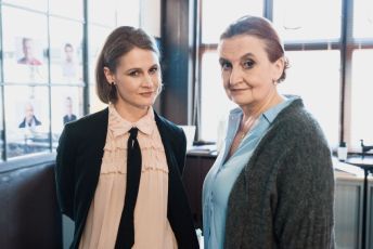 Dáma a Král (2017) [TV seriál]