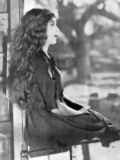 Tess of the Storm Country (1922)