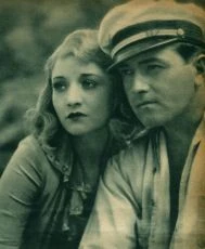 Scarlet Seas (1929)
