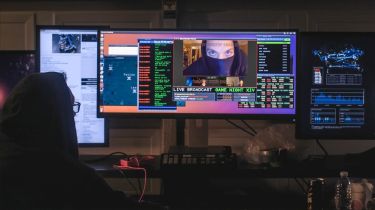 Odebrat z přátel: Dark web (2018)