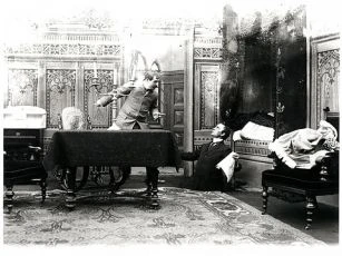 Den graa Dame (1910)