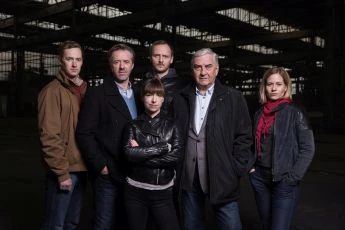 Labyrint (2015) [TV seriál]