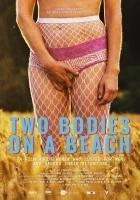 Dvě těla na pláži
