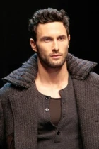 Noah Mills