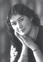 Marie Podvalová