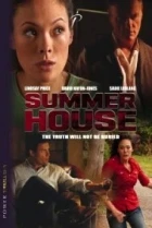 Tajemství rodinného sídla (Secrets of the Summer House)