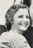 Angela Clarke