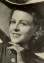 Dora Komar